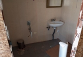 40m² commercial premises for sale in La Línea de la Concepción, Calle Doñana photo