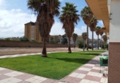 40m² commercial premises for sale in La Línea de la Concepción, Calle Doñana photo