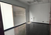 127m² commercial premises for sale in Getafe photo