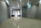 Local comercial en alquiler con 83m² en Torredonjimeno foto