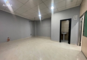 Local comercial en alquiler con 83m² en Torredonjimeno foto