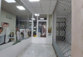 Local comercial en venta con 212m² en Quesada foto