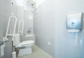 Local comercial
en venda
amb 62m² a Sevilla, a la zona de Doctor Barraquer-Grup Renfe-Policlínic, Calle Maimónides foto