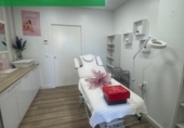 26m² commercial premises for sale in Almeria, photo