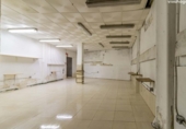 Local comercial en venta en Madrid foto