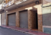 Local comercial en venta con 179m² en Guardamar del Segura foto