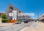 Local comercial en venta con 100m² en Antequera foto