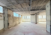 Local comercial en venta con 2800m² en Torrevieja foto