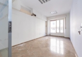 Oficina en alquiler con 180m² en Granada, en la zona de Barrio de San Antón foto