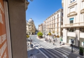 Oficina en alquiler con 180m² en Granada, en la zona de Barrio de San Antón foto