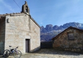 315m² hotel for sale in Pola de Lena, LE-8 photo