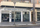 Local comercial en venta con inquilinos en Torrevieja, Centro foto