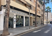 Local comercial en venta con inquilinos en Torrevieja, Centro foto