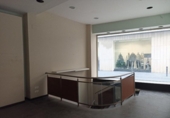 185m² commercial premises for sale in Córdoba, in the area of Santiago, Avenida del Gran Capitán photo