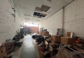 279m² commercial premises industrial for sale in Seville, in the area of Old Airport, Calle Alcayata photo