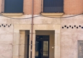 Local comercial
en venda
amb 140m² a Sahagún, Avenida de la Constitución foto