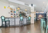 Bar
en venda
amb 110m² a Maracena, Avenida Doctor López Cantanero Ballesteros foto