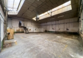 Nave Industrial en venta con 387m² en Alcalá de Henares, en la zona de El Chorrillo, Calle Arturo Soria foto