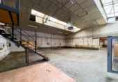 Nave Industrial en venta con 387m² en Alcalá de Henares, en la zona de El Chorrillo, Calle Arturo Soria foto