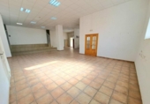 Local comercial
en venda
amb 267m² a Carcaixent, Calle El Passeig foto
