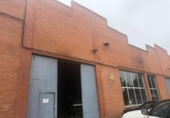 1827m² warehouse industrial for sale in Nava, photo