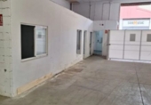 300m² warehouse for sale in Seville, in the area of Palmete photo