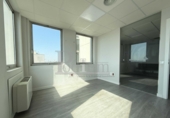 Oficina
en lloguer
amb 70m² a Sevilla, a la zona de La Buhaira foto