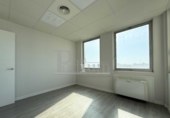 Oficina
en lloguer
amb 70m² a Sevilla, a la zona de La Buhaira foto