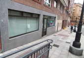 123m² bureaux pour location à Oviède, dans le quartier de Ciudad Naranco photo