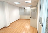 123m² bureaux pour location à Oviède, dans le quartier de Ciudad Naranco photo