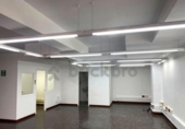 Oficina
en venda
amb 133m² a Barcelona, a la zona de Sant Antoni, carrer del comte borrell, 08015 foto