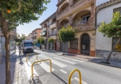 109m² gym for sale in Huétor Vega, Avenida de Andalucía photo