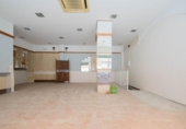 144m² commercial premises for sale in Granada, in the area of San Jerónimo Neighborhood, Calle Gran Vía de Colón photo