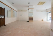 144m² commercial premises for sale in Granada, in the area of San Jerónimo Neighborhood, Calle Gran Vía de Colón photo