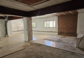 Local comercial
en venda
amb 80m² a Esparreguera, Carrer de Pau Font foto