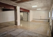 Local comercial
en venda
amb 80m² a Esparreguera, Carrer de Pau Font foto