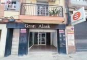 Local comercial en venta con 148m² en Valencia, en la zona de Benicalap, Avenida de Burjasot foto