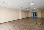 Local comercial Industrial en venta con 179m² en Burjasot, Calle Teodoro Llorente foto