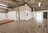 Local comercial Industrial en venta con 179m² en Burjasot, Calle Teodoro Llorente foto
