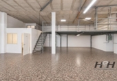 Local comercial Industrial en venta con 179m² en Burjasot, Calle Teodoro Llorente foto