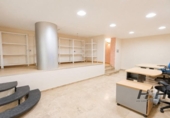 Local comercial Industrial en venta con 179m² en Burjasot, Calle Teodoro Llorente foto