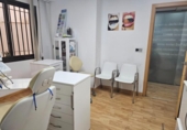 120m² office for sale in Córdoba, in the area of Santiago, Calle Marroquíes photo