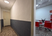Bar en venta con 157m² en Valencia, en la zona de la Fuente de San Luís, Calle del Actor Antonio Ferrandis foto
