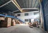 Nave Industrial en venta con 725m² en Alicante foto
