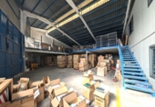 Nave Industrial en venta con 725m² en Alicante foto