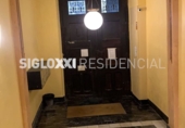 55m² commercial premises for sale in Barcelona, in the area of Gothic Quarter, Carrer de Lledó photo