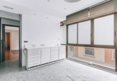210m² commercial premises for sale in Barcelona, in the area of the Putget and Farró, Ronda del General Mitre photo