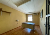 Taller en venta con 285m² en Valdepeñas foto