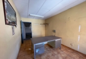 Taller en venta con 285m² en Valdepeñas foto