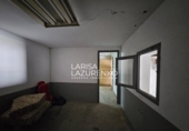 Local comercial en venta con 374m² en Mont-roig del Camp foto